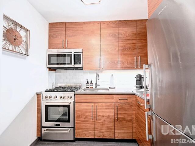 Studio at 123 Bank Street