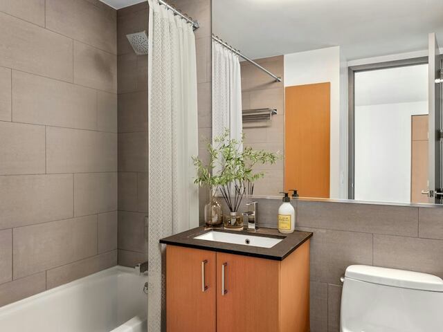1-Bedroom at New York by Gehry