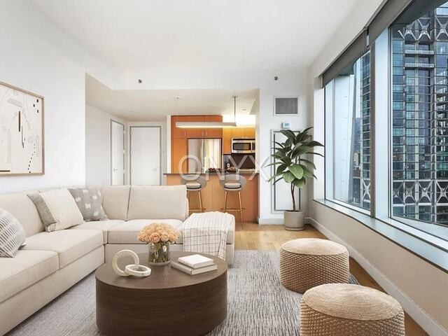 2-Bedroom at New York by Gehry