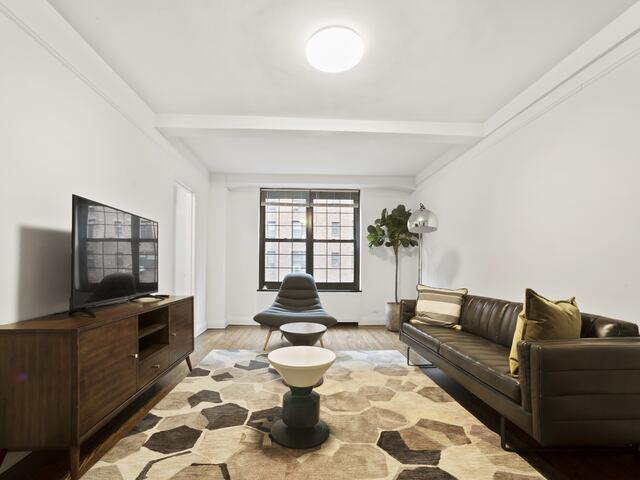 1-Bedroom at London Terrace Gardens: 420 West 24th
