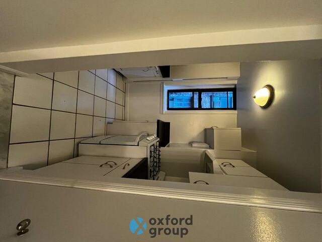 Studio at 159 East 55th Street