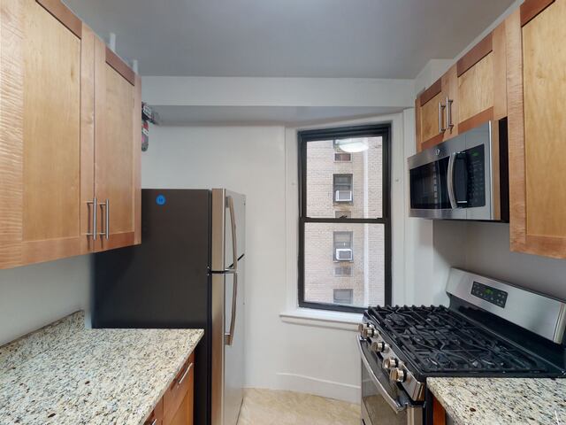 1-Bedroom at 404 East 55th Street