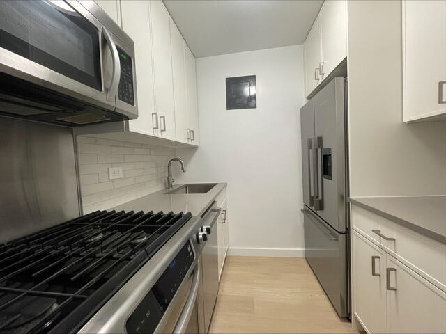 1-Bedroom at Murray Hill Manor