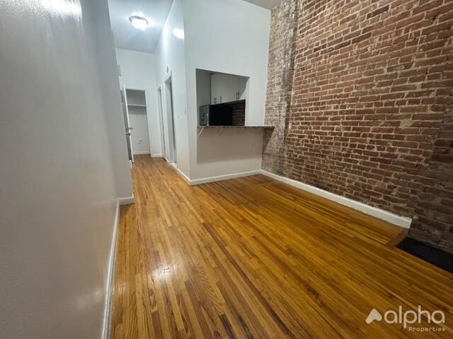 1-Bedroom at 316 East 83rd Street