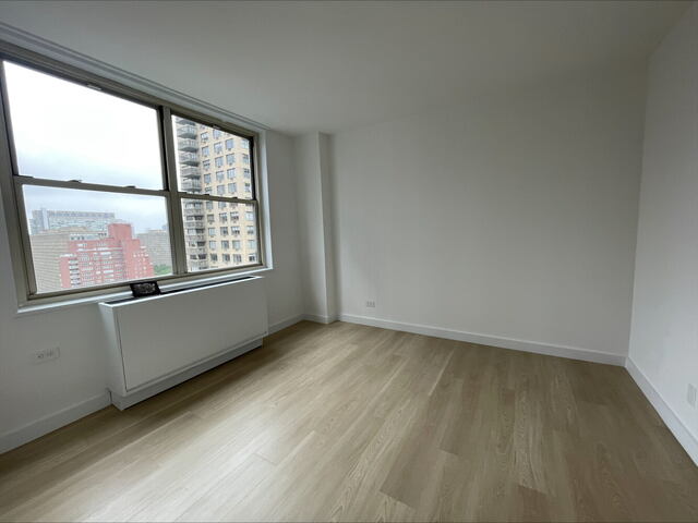 1-Bedroom at Murray Hill Manor