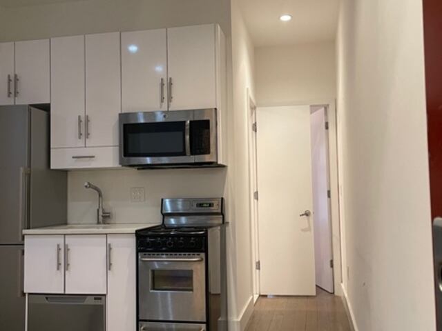 2-Bedroom at 9 Stanton Street