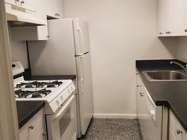 Studio at Regency Towers