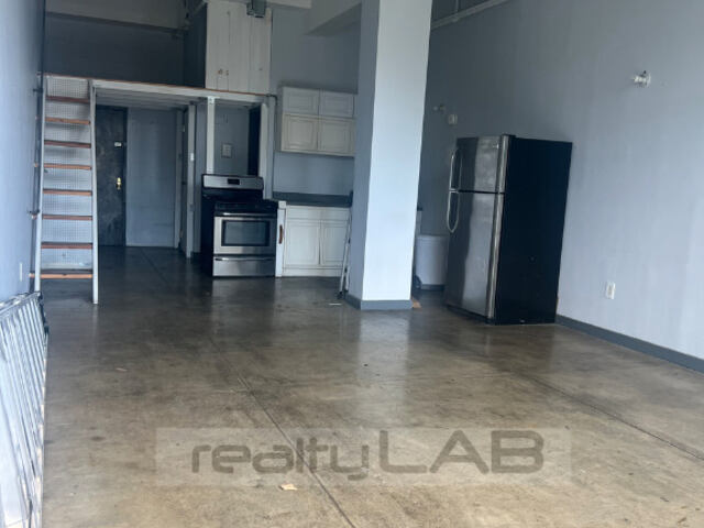 Studio at 1236 Atlantic Avenue