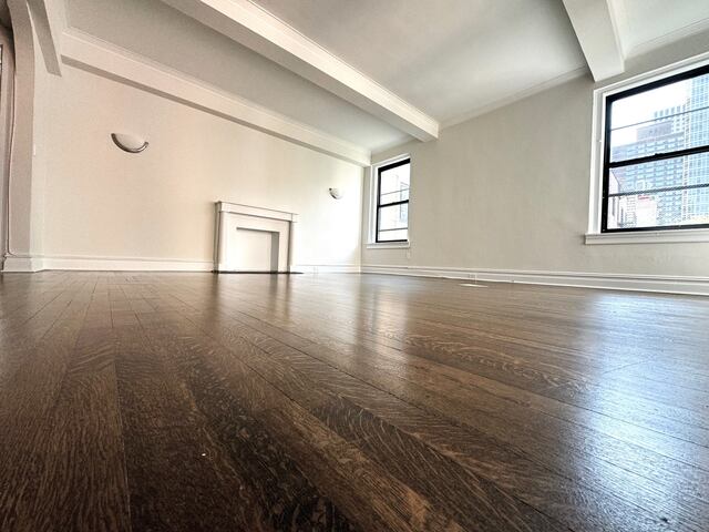 1-Bedroom at 360 East 55th Street