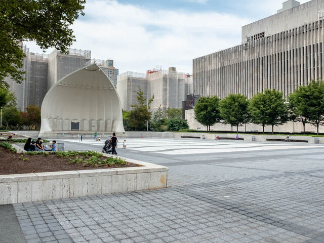 Explore NYC's finest museums and galleries.