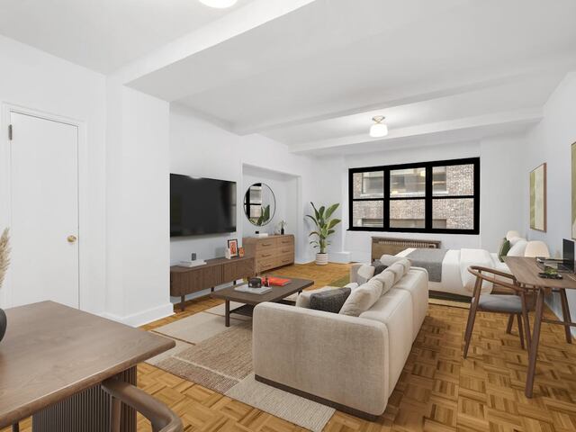 Studio at The Beaux Arts: 307 East 44th