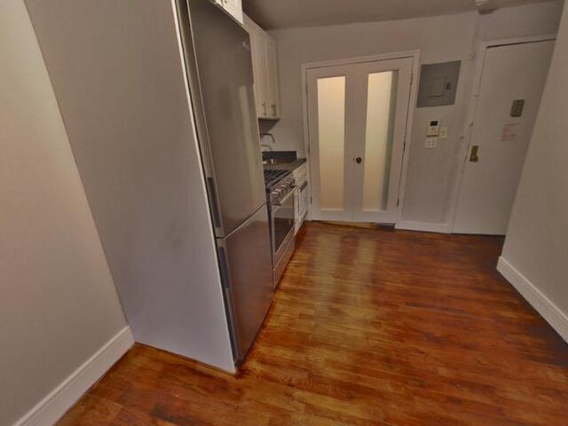1-Bedroom at 521 East 5th Street