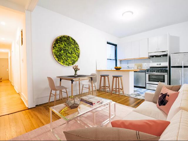 4-Bedroom at 188 Claremont Avenue