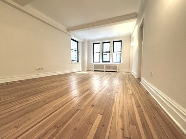 1-Bedroom at 405 East 54th Street