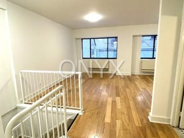 5-Bedroom at 323 West 96th Street