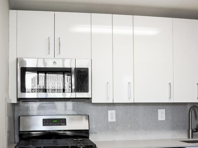 2-Bedroom at Kips Bay Court : 470 Second Ave