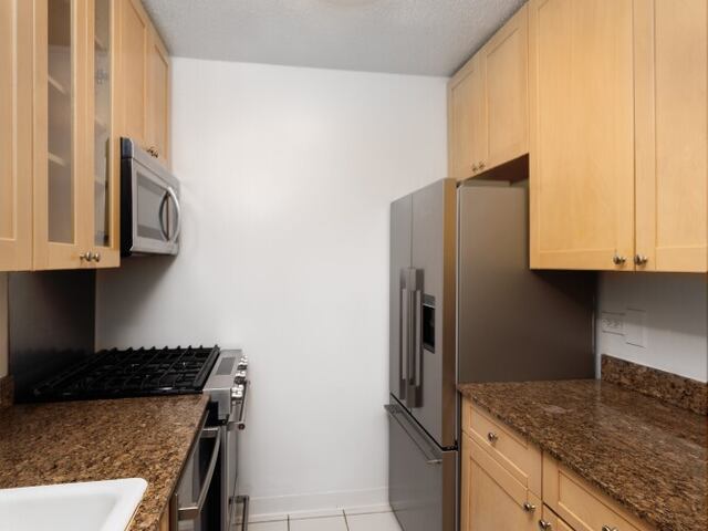 1-Bedroom at Murray Hill Manor