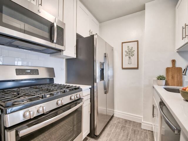3-Bedroom at Normandie Court: 225 East 95th