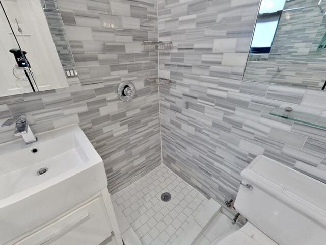 3-Bedroom at 115 Mulberry Street
