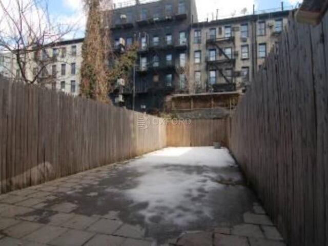 2-Bedroom at 521 East 5th Street