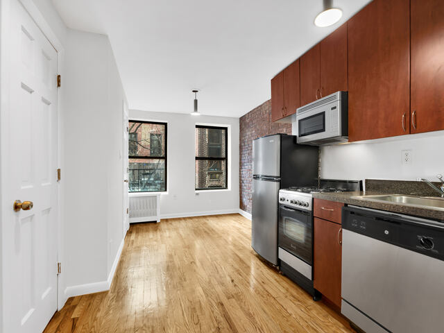 1-Bedroom at 98 Christopher Street