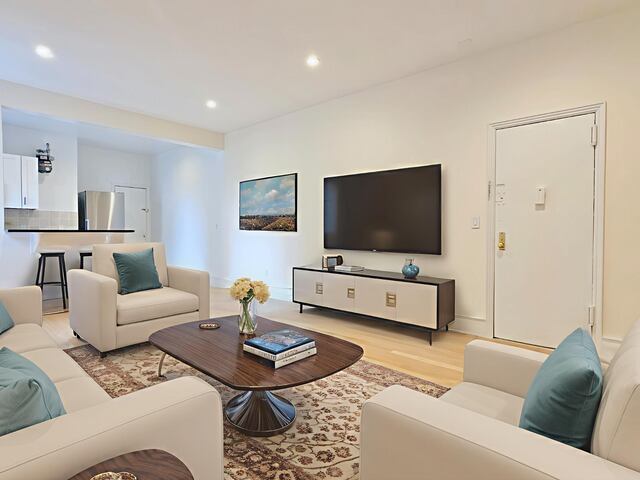 2-Bedroom at 250 Fort Washington Avenue