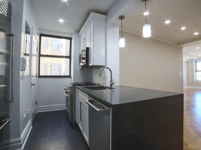 3-Bedroom at 200 West 90th Street