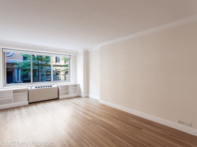 1-Bedroom at The Courtney House
