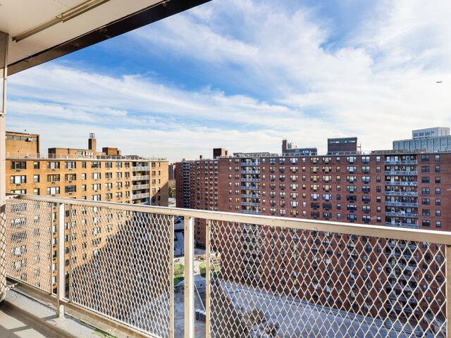 2-Bedroom at LeFrak City: Argentina