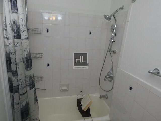 1-Bedroom at 211 East 88th Street