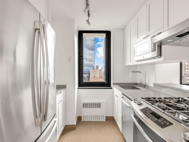 2-Bedroom at South Park Tower