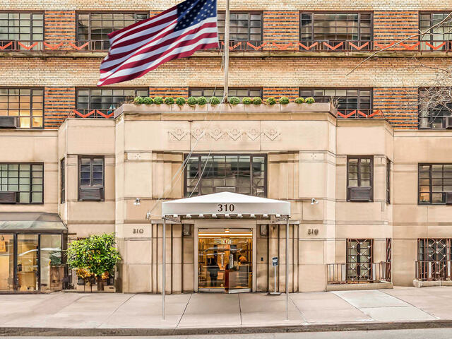 Studio at The Beaux Arts: 307 East 44th
