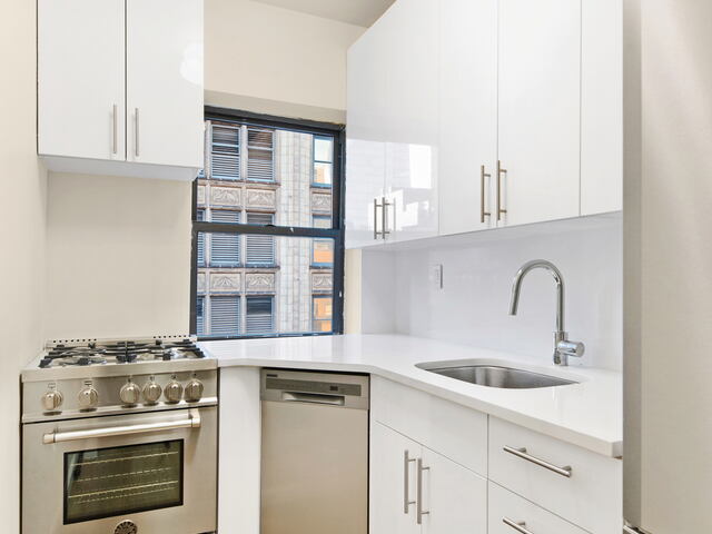 Studio at 121 Madison Avenue