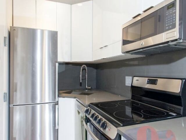 1-Bedroom at 250 East 50th Street