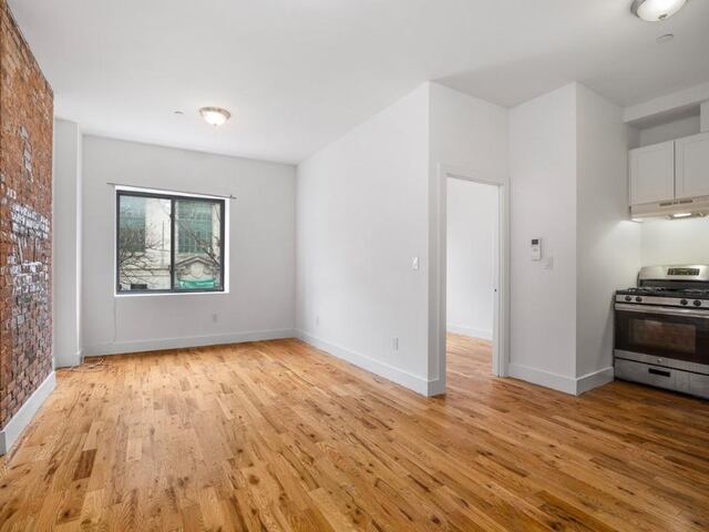 1-Bedroom at 476 Gates Avenue