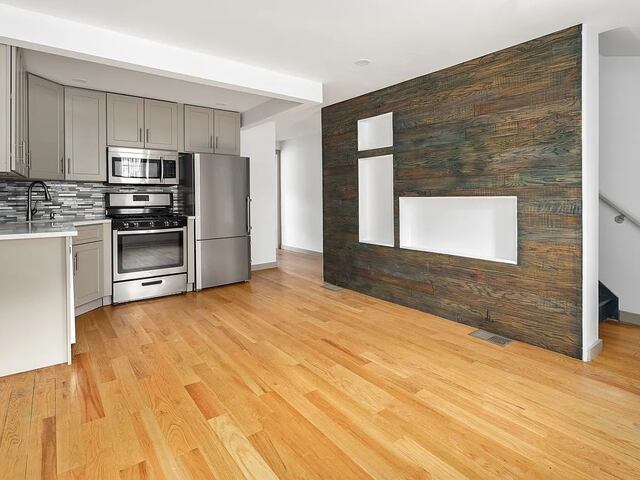 3-Bedroom at 81 Hull Street
