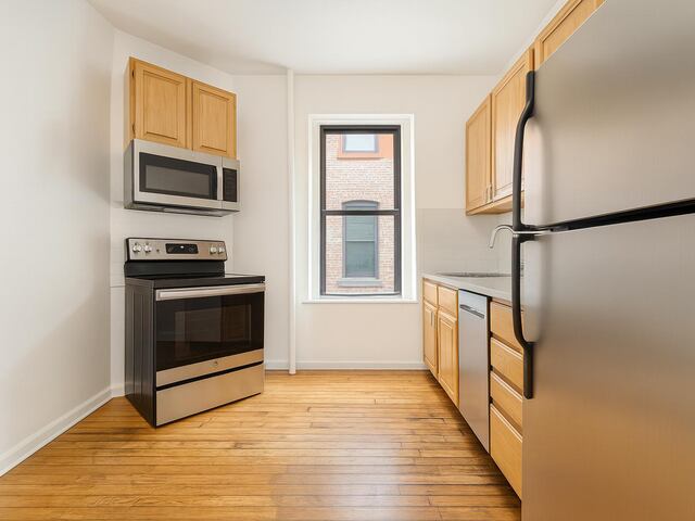 1-Bedroom at 615 Fort Washington Avenue