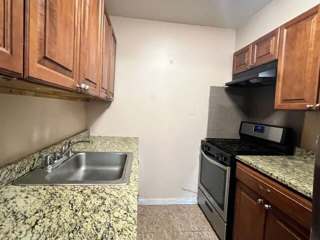 3-Bedroom at 405 Halsey Street