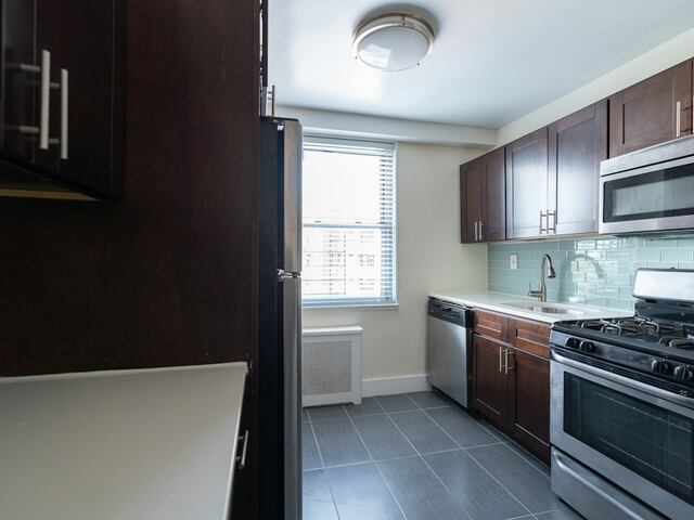 4-Bedroom at Parker Towers: 104-40 Queens Blvd