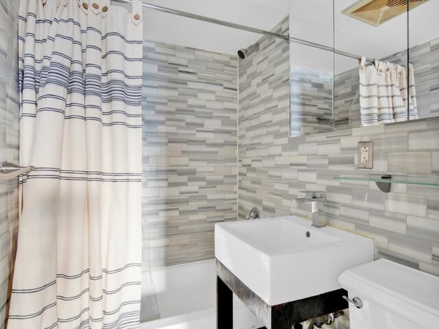 1-Bedroom at 325 East 5th Street