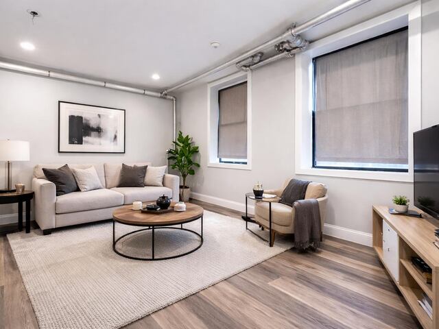 1-Bedroom at 546 Isham Street
