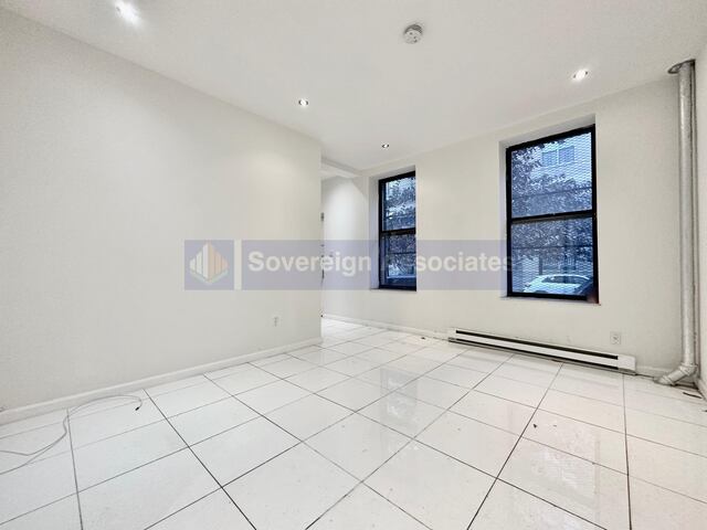 3-Bedroom at 320 Manhattan Avenue