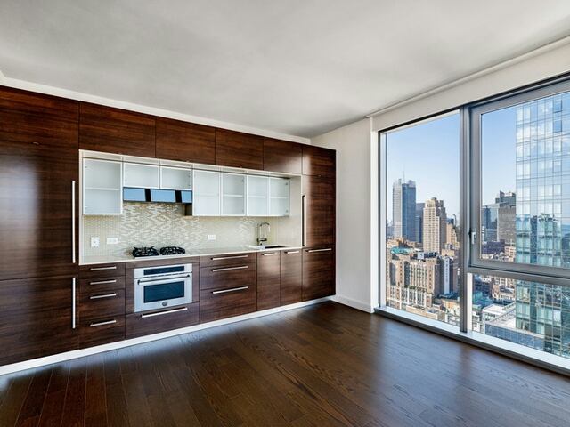 2-Bedroom at EOS Nomad