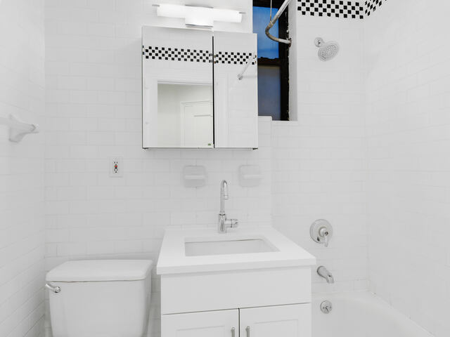 1-Bedroom at 1378 York Avenue