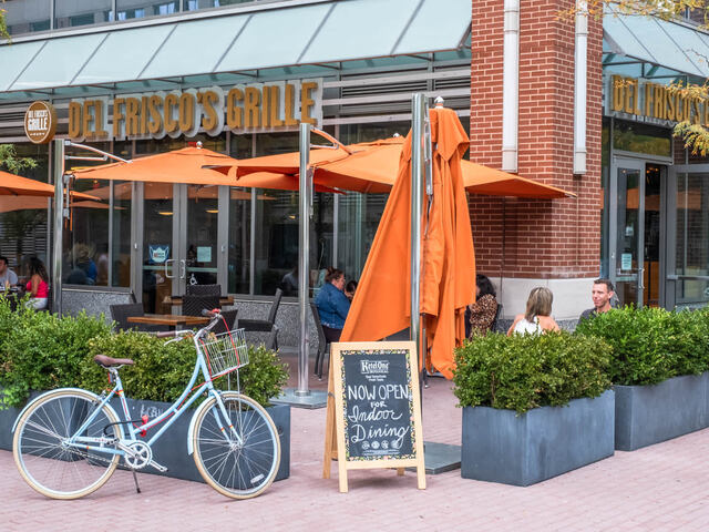 Nearby your favorite dining destinations.