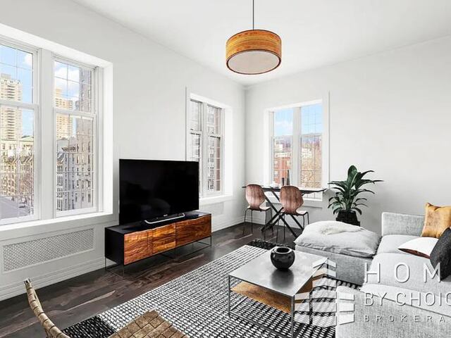 1-Bedroom at 10 Fifth Avenue