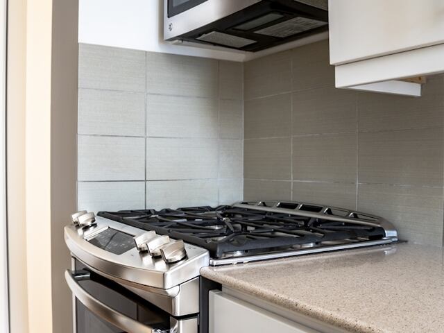2-Bedroom at Kips Bay Court : 470 Second Ave