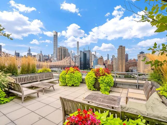 2-Bedroom at Manhattan Park (30 River Rd)