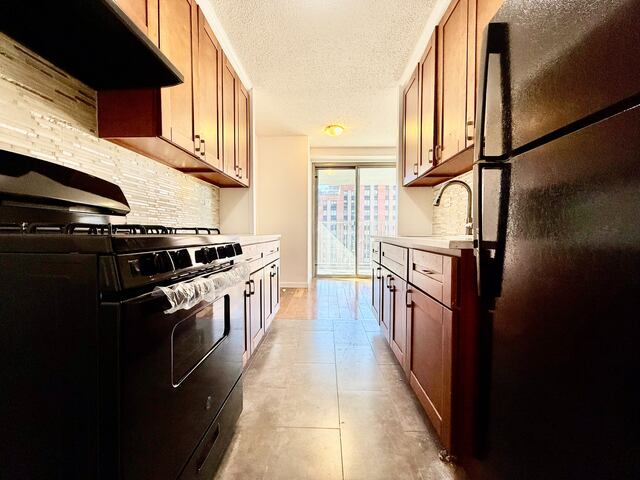 1-Bedroom at Lafayette Boynton: 875 Boynton Ave