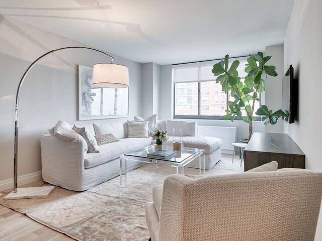 1-Bedroom at Normandie Court: 225 East 95th